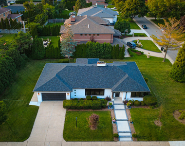 6600 N Kenton Avenue - Photo Thumbnail 38