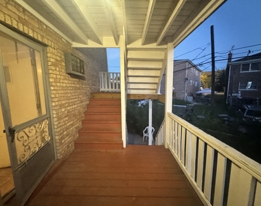 5135 Greenwood Street - Photo Thumbnail 15