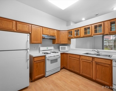 2554 Carrolwood Road - Photo Thumbnail 5