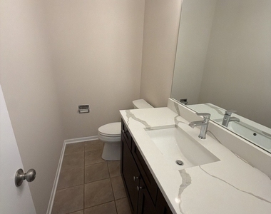 516 S La Grange Road - Photo Thumbnail 13
