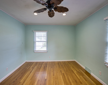 1132 N Main Street - Photo Thumbnail 12