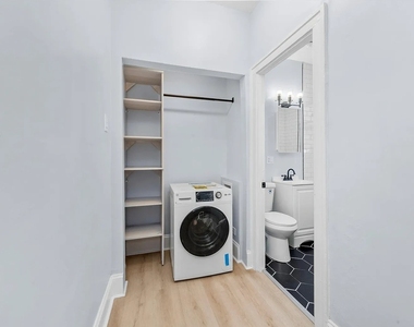 5135 S Blackstone Avenue - Photo Thumbnail 7