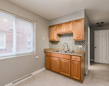 4720 Main Street - Photo Thumbnail 5