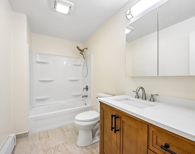 20779 Elizabeth Avenue N - Photo Thumbnail 10