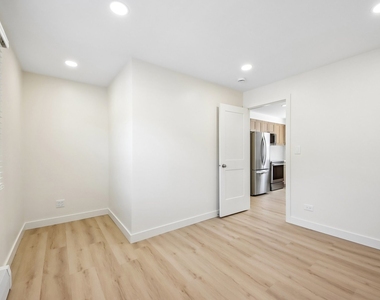 20779 Elizabeth Avenue N - Photo Thumbnail 8