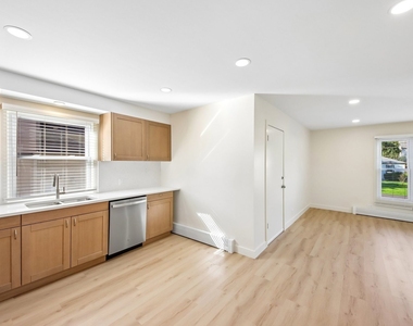 20779 Elizabeth Avenue N - Photo Thumbnail 3