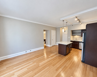 3170 N Sheridan Road - Photo Thumbnail 7