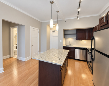 3170 N Sheridan Road - Photo Thumbnail 6