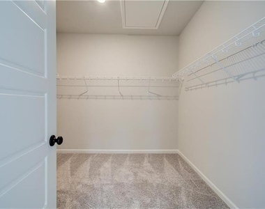 4672 Cypress Landing Way - Photo Thumbnail 12