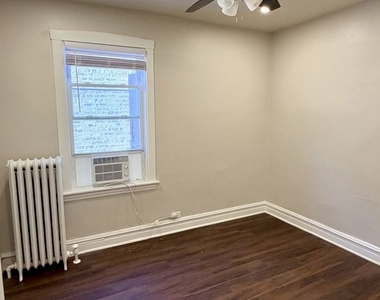 4708 W Altgeld Street - Photo Thumbnail 11