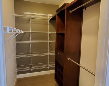 3777 Peachtree Road Ne - Photo Thumbnail 14