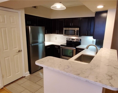 3777 Peachtree Road Ne - Photo Thumbnail 6