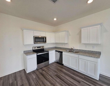 3513 Condor Court - Photo Thumbnail 4