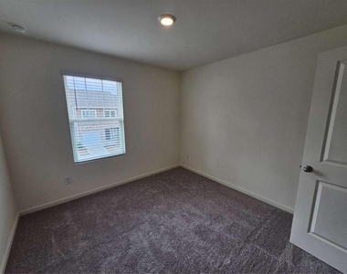 3513 Condor Court - Photo Thumbnail 18