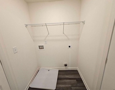 3513 Condor Court - Photo Thumbnail 20