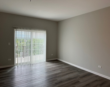301 N Madison Street - Photo Thumbnail 3