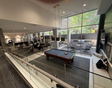 922 W Washington Boulevard - Photo Thumbnail 9