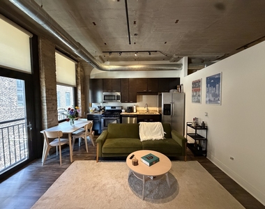 922 W Washington Boulevard - Photo Thumbnail 8