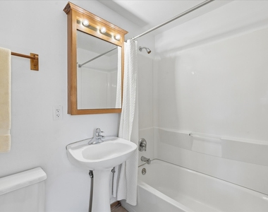 228 S State Street - Photo Thumbnail 5