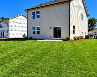 27 Gulfstream Drive - Photo Thumbnail 5