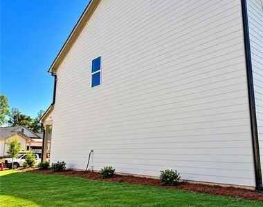 27 Gulfstream Drive - Photo Thumbnail 3