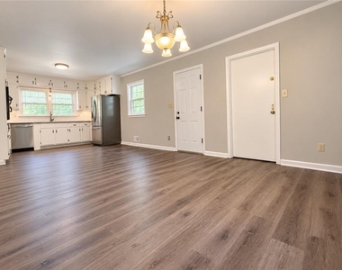 4449 Chamblee Tucker Road - Photo Thumbnail 8