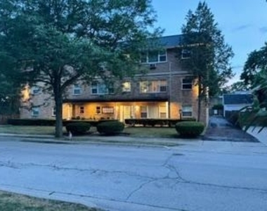 303 W Park Place - Photo Thumbnail 2