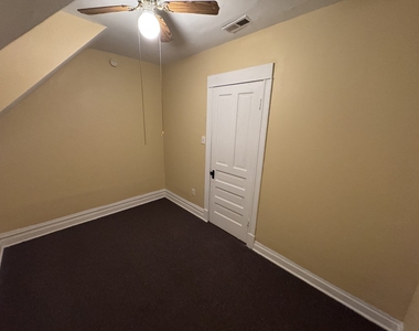 3718 W Mclean Avenue - Photo Thumbnail 5