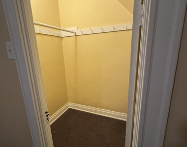 3718 W Mclean Avenue - Photo Thumbnail 11
