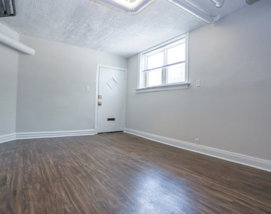 4649 N Manor Avenue - Photo Thumbnail 7