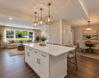 107 N Pierce Avenue - Photo Thumbnail 6