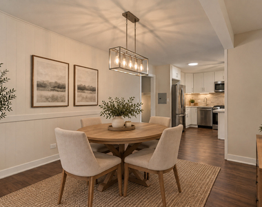 107 N Pierce Avenue - Photo Thumbnail 7