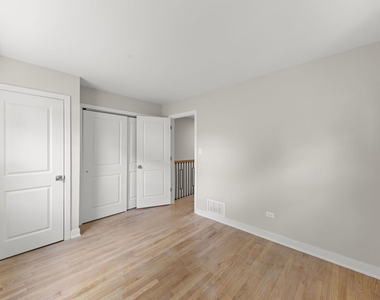 107 N Pierce Avenue - Photo Thumbnail 16