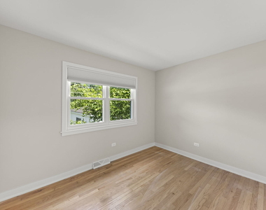 107 N Pierce Avenue - Photo Thumbnail 14