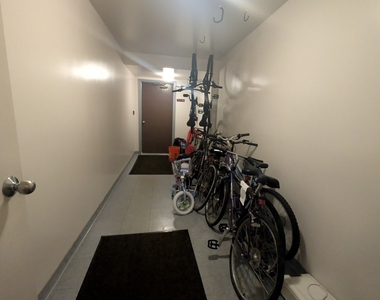 3100 Roberts Drive - Photo Thumbnail 8