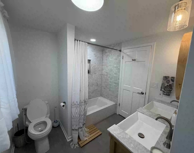 3927 Crestwood Drive - Photo Thumbnail 21