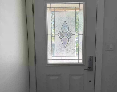 3927 Crestwood Drive - Photo Thumbnail 6