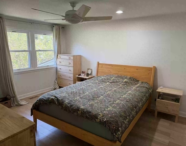 3927 Crestwood Drive - Photo Thumbnail 17