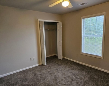 704 White Dove Drive - Photo Thumbnail 18