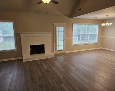 704 White Dove Drive - Photo Thumbnail 11