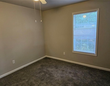 704 White Dove Drive - Photo Thumbnail 19