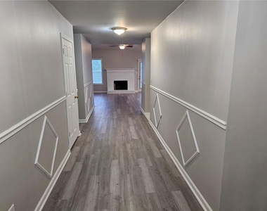704 White Dove Drive - Photo Thumbnail 9