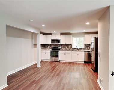 111 Leathers Circle Nw - Photo Thumbnail 4