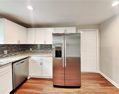 111 Leathers Circle Nw - Photo Thumbnail 5