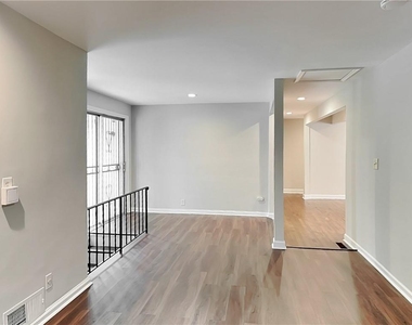 111 Leathers Circle Nw - Photo Thumbnail 6