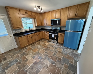 4022 Richmond Court - Photo Thumbnail 4