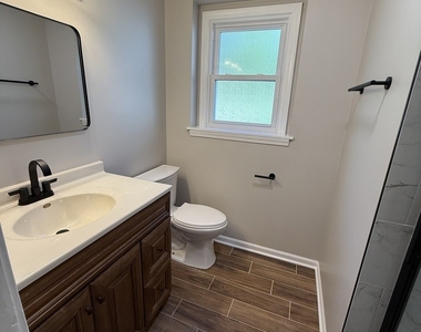 4022 Richmond Court - Photo Thumbnail 8