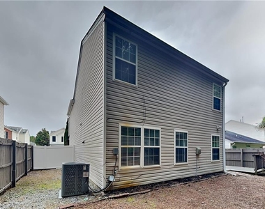 158 Oak Grove Place - Photo Thumbnail 15