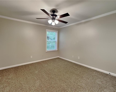 158 Oak Grove Place - Photo Thumbnail 11