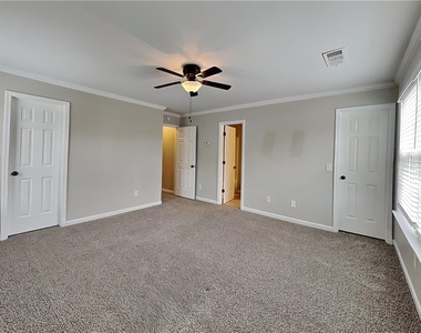 158 Oak Grove Place - Photo Thumbnail 6